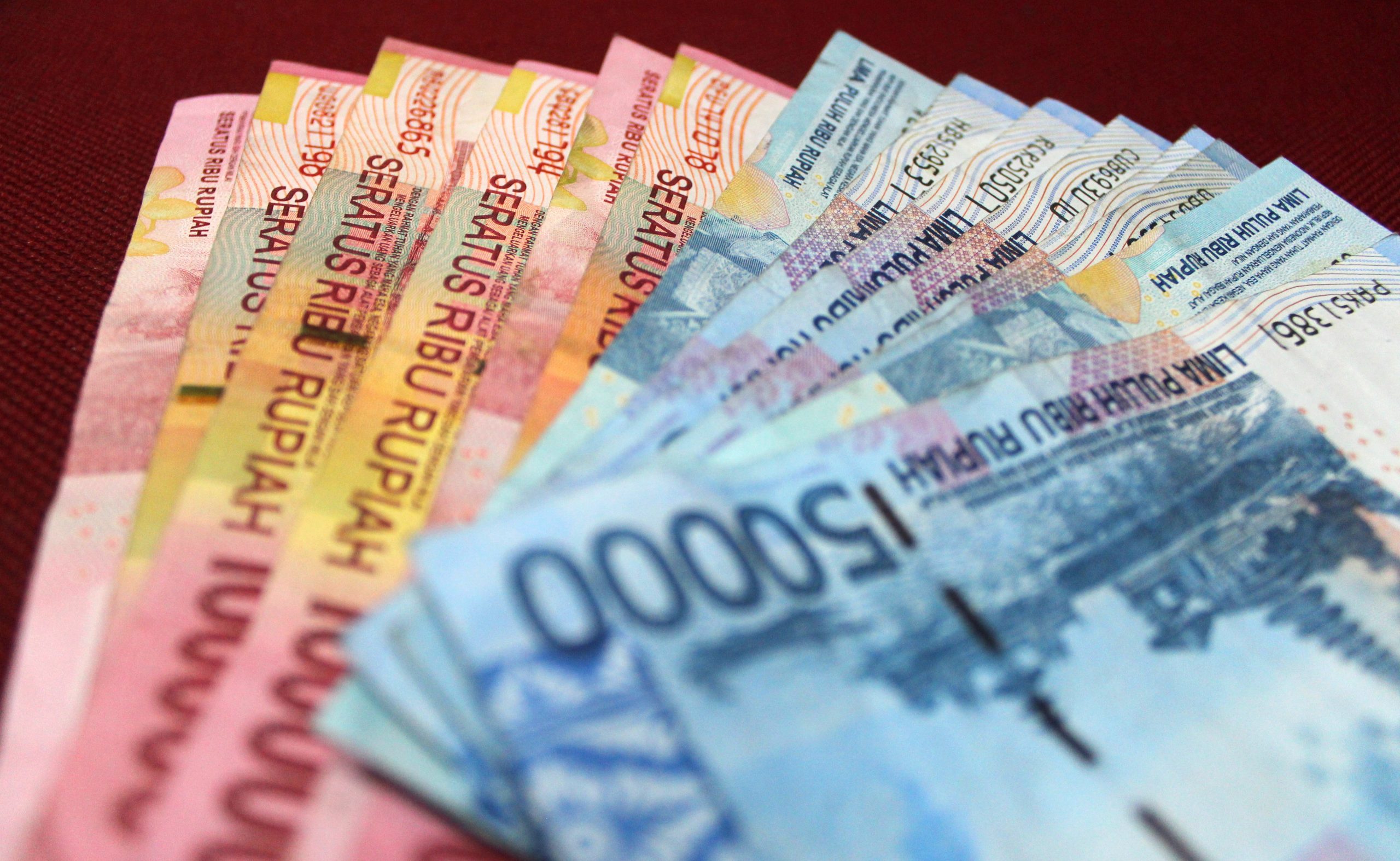 Perbedaan Gaji Satpam Outsourcing dan Satpam Pegawai Tetap